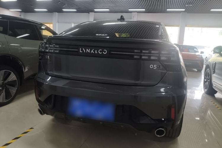 Used Lynk & Co 05 2023 2.0TD Two-Wheel Drive Shine Halo Rear