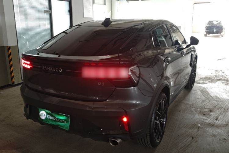 Used Lynk & Co 05 2023 2.0TD Two-Wheel Drive Shine Halo Rear Right 45 Deg