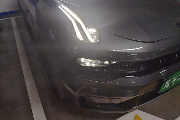 Used Lynk & Co 05 2023 2.0TD Four-Wheel Drive Sporty Halo Right Front Headlight