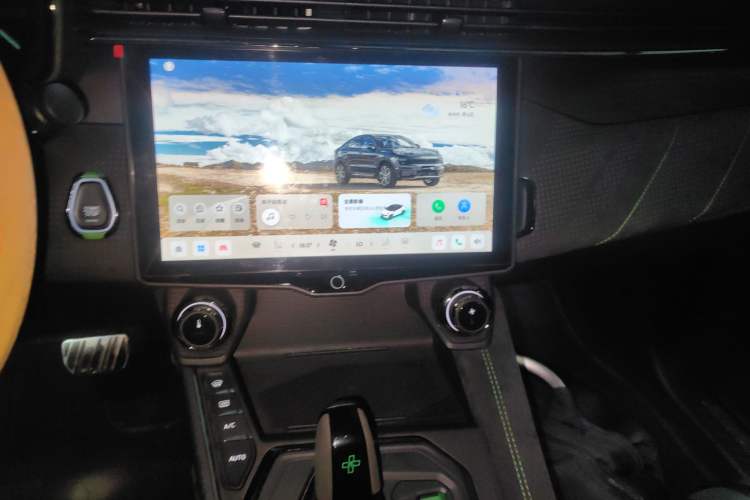 Used Lynk & Co 05 2023 05+ 2.0TD Four-Wheel Drive Exploration Edition Audio And AC Panel