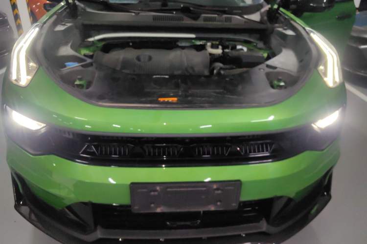Used Lynk & Co 05 2023 05+ 2.0TD Four-Wheel Drive Exploration Edition Engine Bay