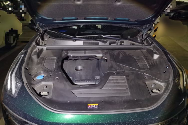 Used Lynk & Co 05 2023 2.0TD Two-Wheel Drive Shine Halo Engine Bay