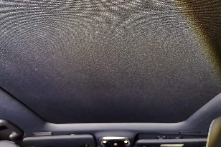 Used Lynk & Co 05 2023 2.0TD Two-Wheel Drive Shine Halo Headliner