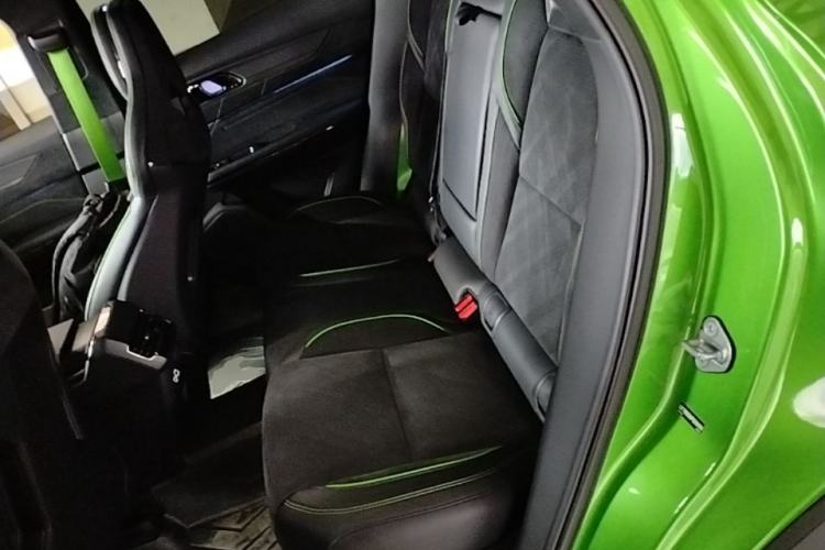 Used Lynk & Co 05 2023 05+ 2.0TD Four-Wheel Drive Exploration Edition Left Rear Seat