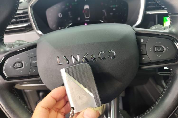 Used Lynk & Co 05 2023 2.0TD Two-Wheel Drive Shine Halo Vehicle Key