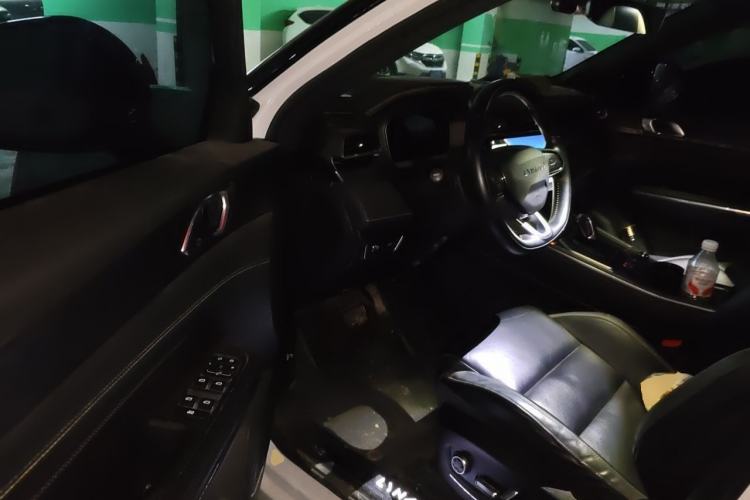 Used Lynk & Co 05 2023 2.0TD Two-Wheel Drive Shine Halo Driver Seat