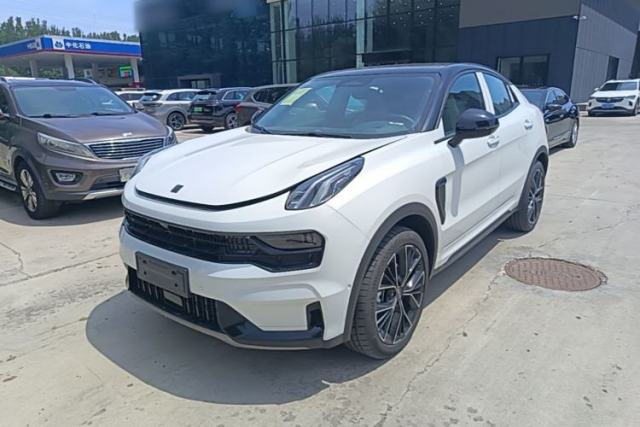 Used Lynk & Co 05 2023 2.0TD Two-Wheel Drive Shine Halo