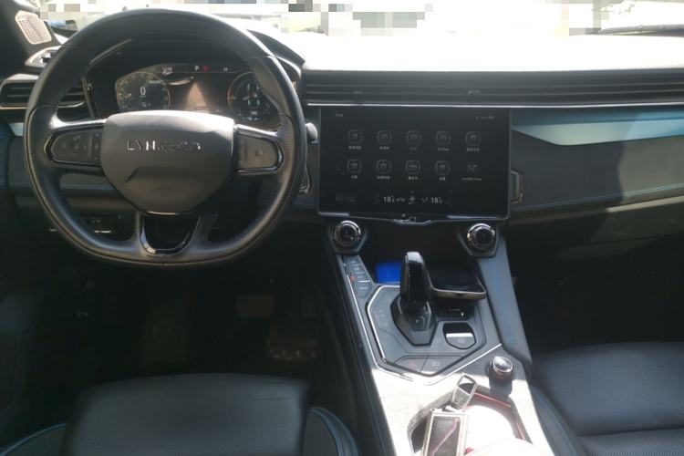 Used Lynk & Co 05 EM-P 2021 1.5TD PHEV HALO Center Console