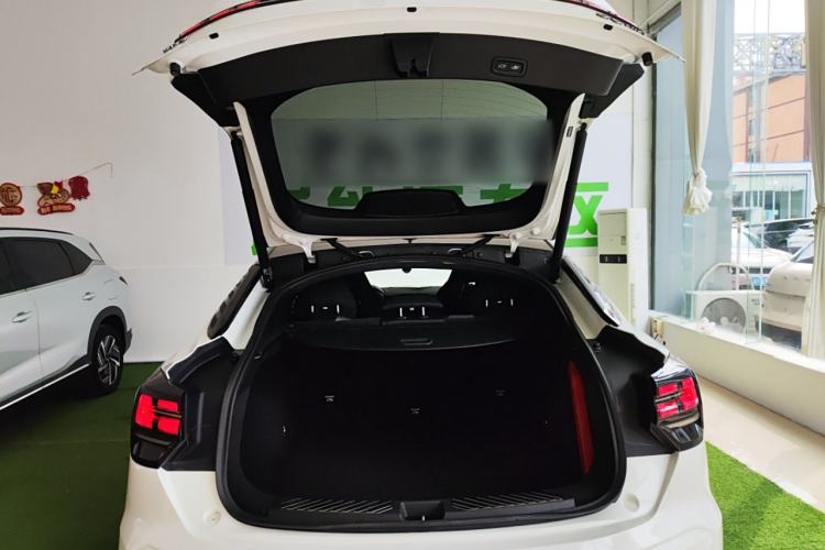 Used Lynk & Co 05 EM-P 2021 1.5TD PHEV HALO Trunk