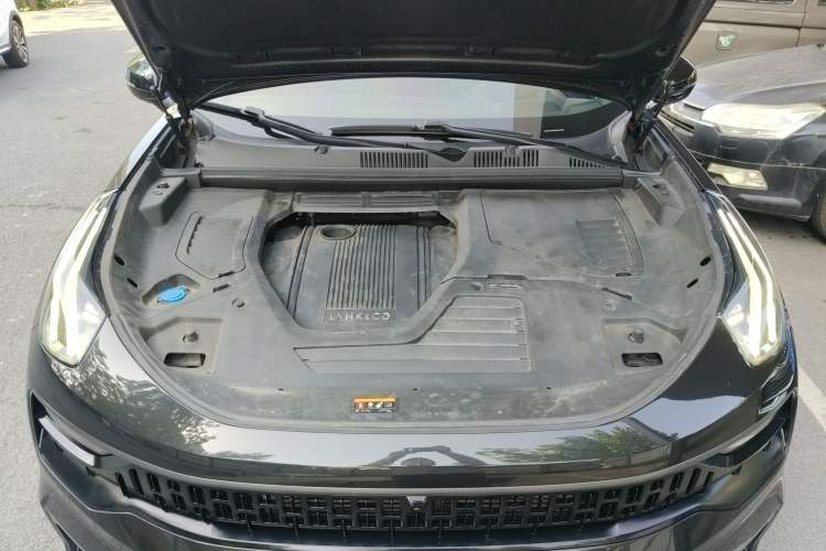 Used Lynk & Co 05 EM-P 2021 1.5TD PHEV HALO Engine Bay