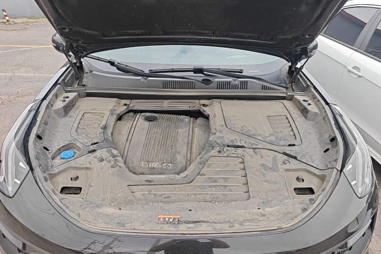 Used Lynk & Co 05 EM-P 2021 1.5TD PHEV HALO Engine Bay
