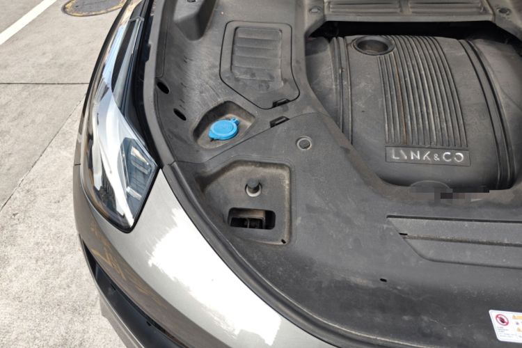 Used Lynk & Co 05 EM-P 2021 1.5TD PHEV HALO Engine Bay Right