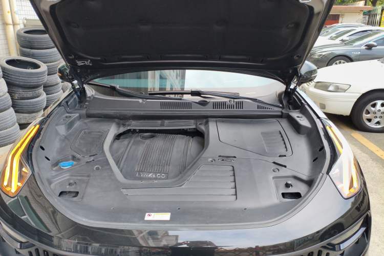 Used Lynk & Co 05 EM-P 2021 1.5TD PHEV HALO Engine Bay