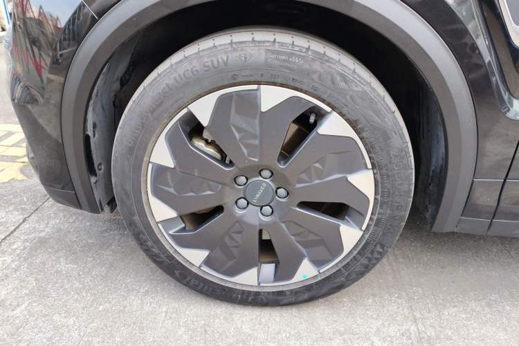 Used Lynk & Co 05 EM-P 2021 1.5TD PHEV HALO Exterior 5