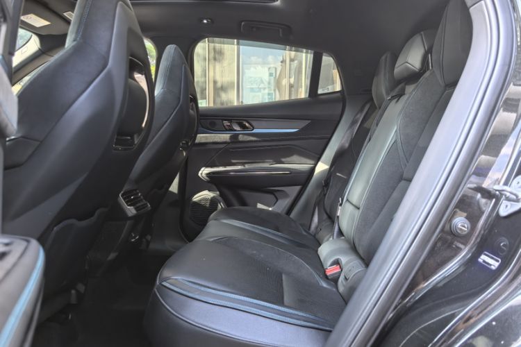 Used Lynk & Co 05 EM-P 2021 1.5TD PHEV HALO Interior 11