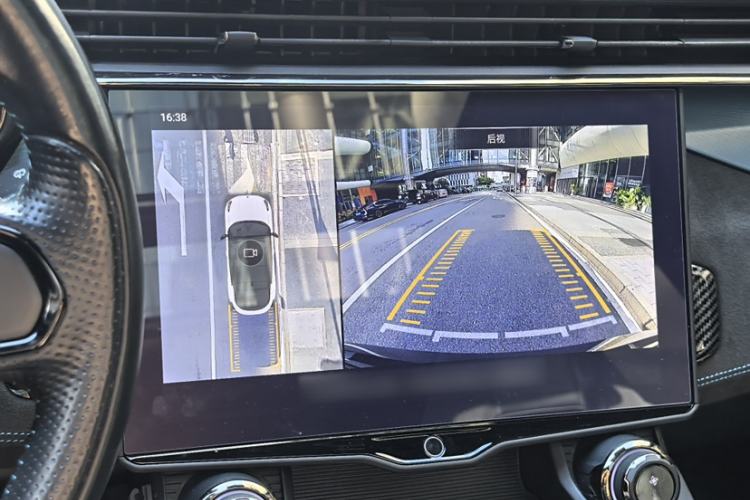 Used Lynk & Co 05 EM-P 2021 1.5TD PHEV HALO Interior 5