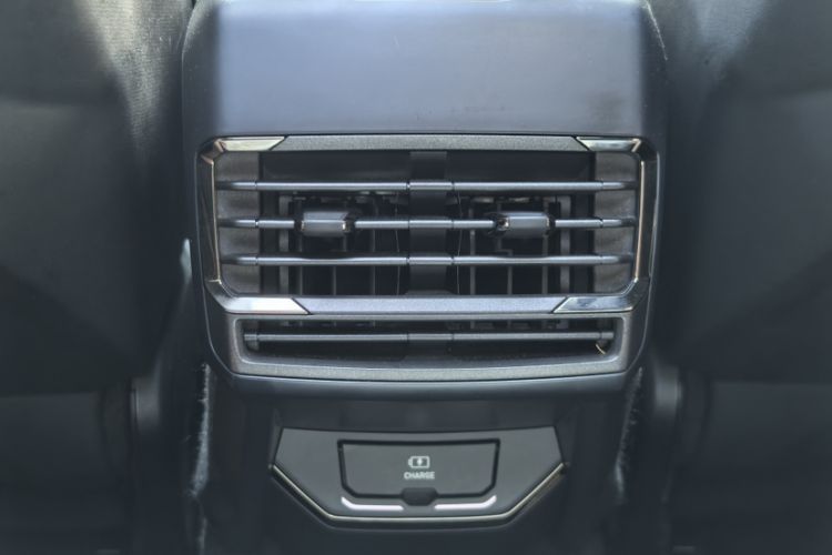 Used Lynk & Co 05 EM-P 2021 1.5TD PHEV HALO Interior 6