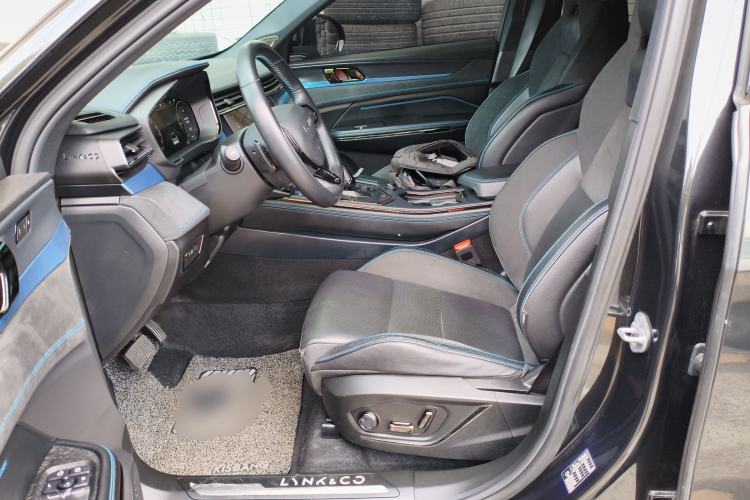 Used Lynk & Co 05 EM-P 2021 1.5TD PHEV HALO Left Front Seat