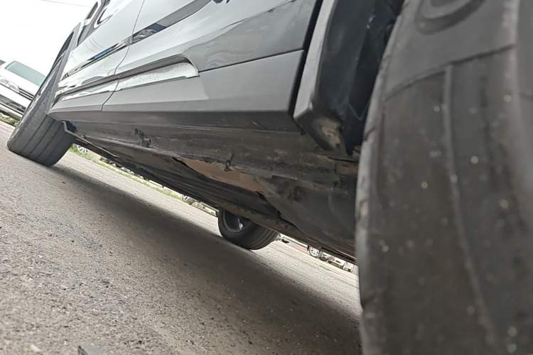 Used Lynk & Co 05 EM-P 2021 1.5TD PHEV HALO Left Side Sill
