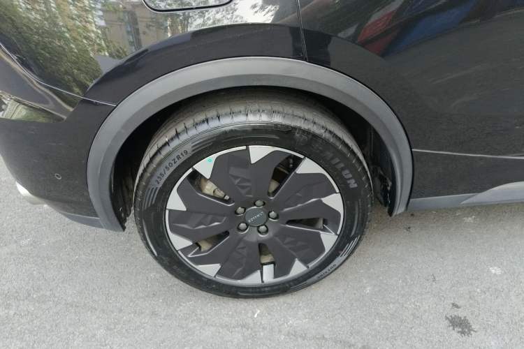 Used Lynk & Co 05 EM-P 2021 1.5TD PHEV HALO Right Rear Wheel Hub