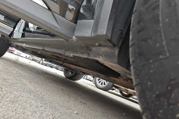 Used Lynk & Co 05 EM-P 2021 1.5TD PHEV HALO Right Side Sill