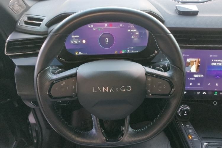 Used Lynk & Co 05 EM-P 2021 1.5TD PHEV HALO Steering Wheel