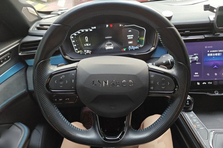 Used Lynk & Co 05 EM-P 2021 1.5TD PHEV HALO Steering Wheel