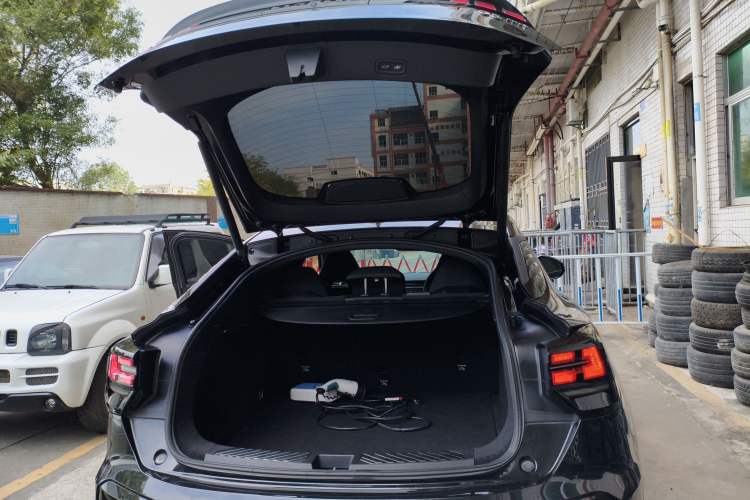 Used Lynk & Co 05 EM-P 2021 1.5TD PHEV HALO Trunk