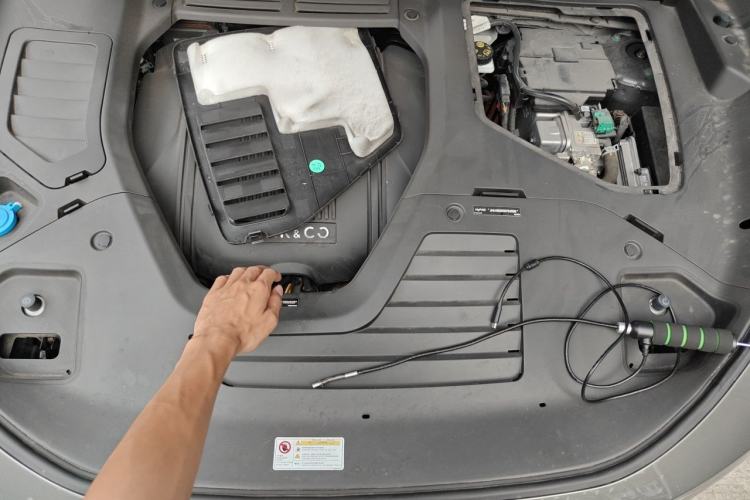 Used Lynk & Co 05 EM-P 2021 1.5TD PHEV HALO Engine Bay