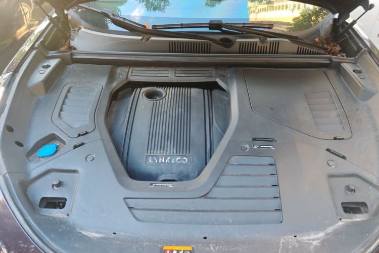 Used Lynk & Co 05 EM-P 2021 1.5TD PHEV HALO Engine Bay