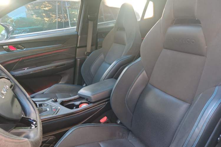 Used Lynk & Co 05 EM-P 2021 1.5TD PHEV HALO Left Front Seat