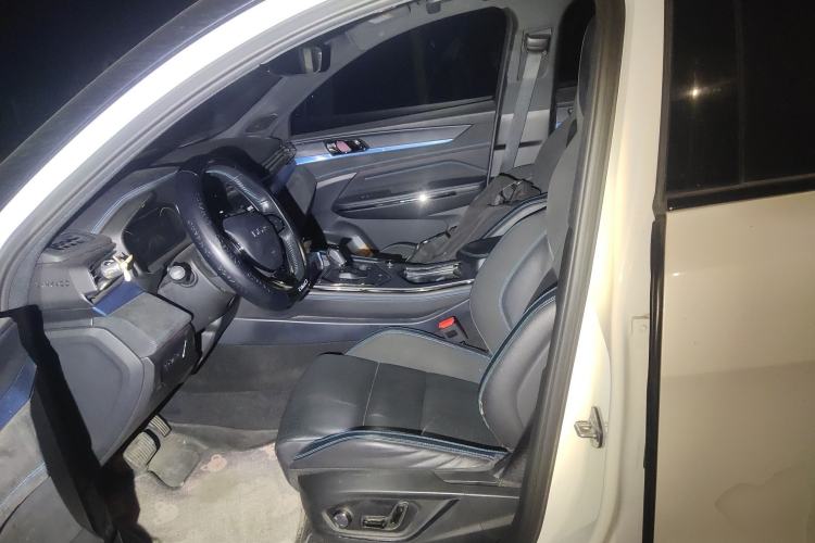 Used Lynk & Co 05 EM-P 2021 1.5TD PHEV HALO Left Front Seat