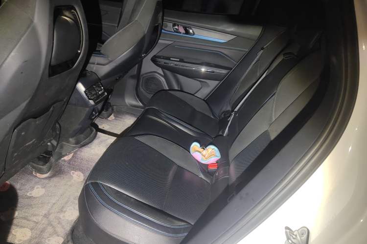 Used Lynk & Co 05 EM-P 2021 1.5TD PHEV HALO Left Rear Seat
