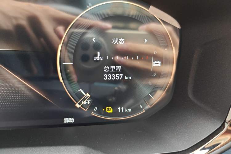 Used Lynk & Co 05 EM-P 2021 1.5TD PHEV HALO Odometer Close Up