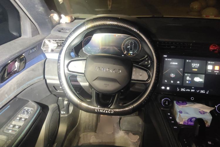 Used Lynk & Co 05 EM-P 2021 1.5TD PHEV HALO Steering Wheel