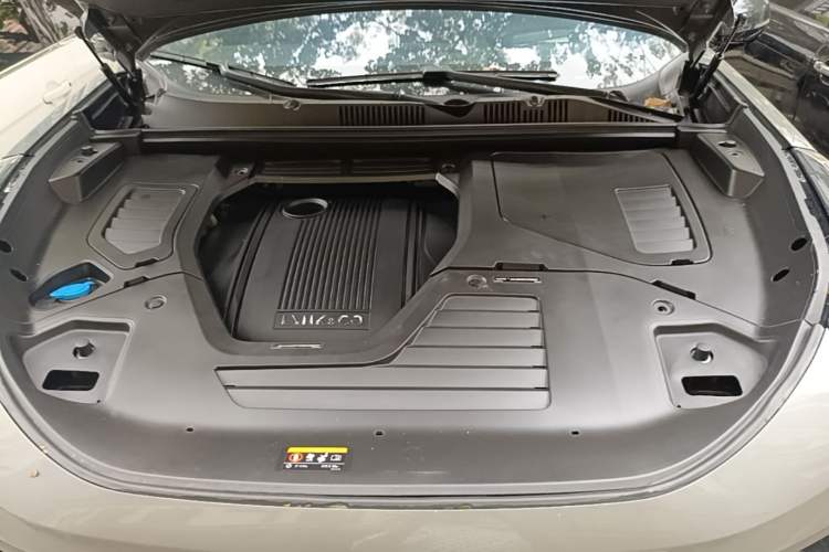 Used Lynk & Co 05 EM-P 2021 1.5TD PHEV HALO Engine Bay