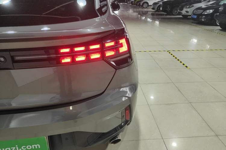 Used Lynk & Co 05 EM-P 2021 1.5TD PHEV HALO Exterior 3