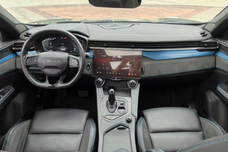 Used Lynk & Co 05 EM-P 2021 1.5TD PHEV HALO Interior 2