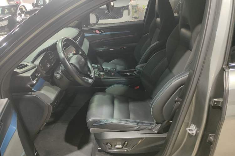 Used Lynk & Co 05 EM-P 2021 1.5TD PHEV HALO Left Front Seat