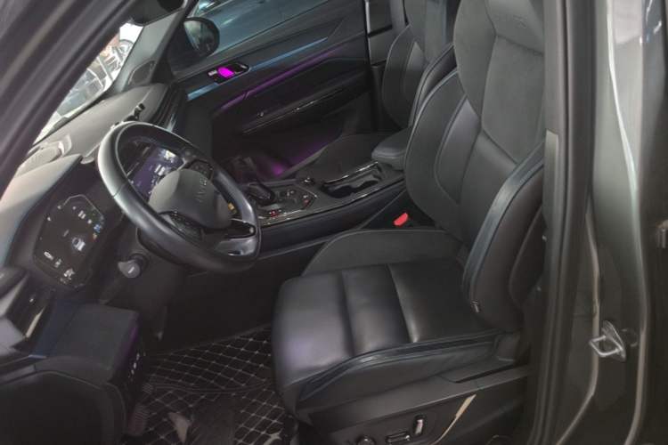 Used Lynk & Co 05 EM-P 2021 1.5TD PHEV HALO Left Front Seat