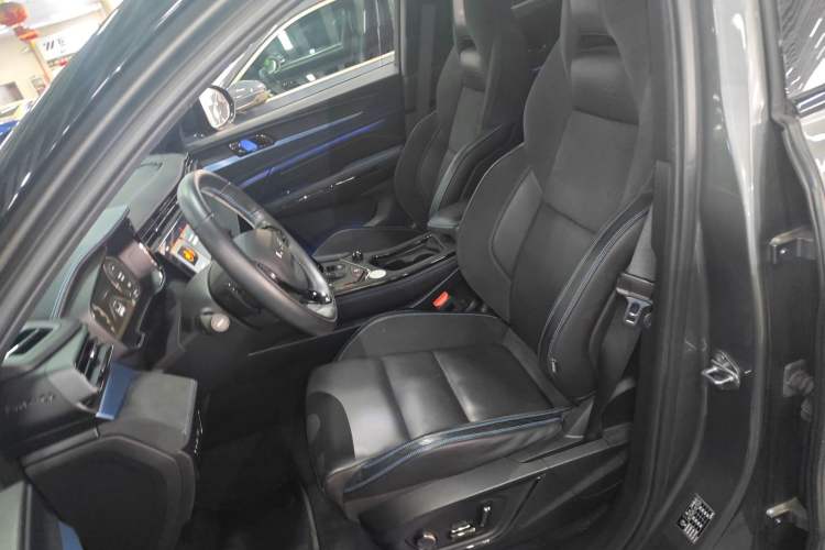 Used Lynk & Co 05 EM-P 2021 1.5TD PHEV HALO Left Front Seat