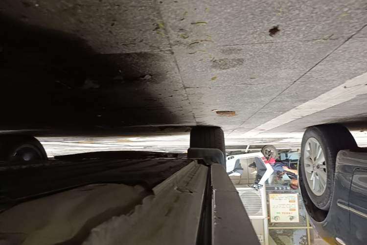 Used Lynk & Co 05 EM-P 2021 1.5TD PHEV HALO Left Side Sill