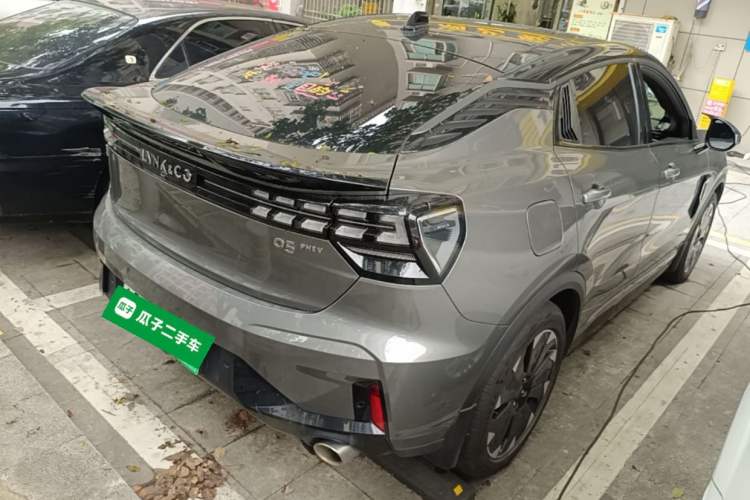 Used Lynk & Co 05 EM-P 2021 1.5TD PHEV HALO Rear Right 45 Deg