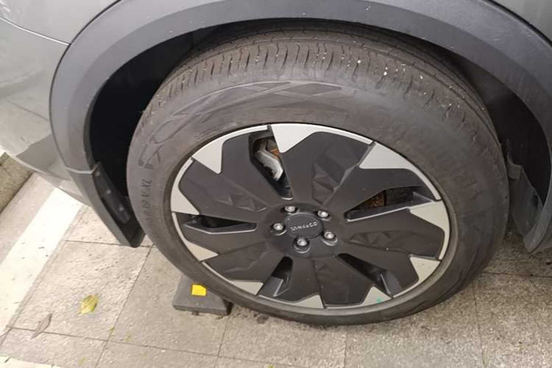 Used Lynk & Co 05 EM-P 2021 1.5TD PHEV HALO Right Rear Wheel Hub