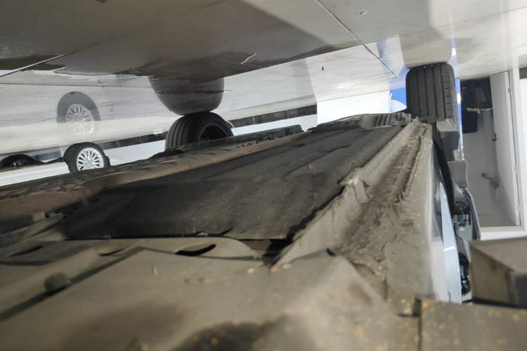 Used Lynk & Co 05 EM-P 2021 1.5TD PHEV HALO Right Side Sill