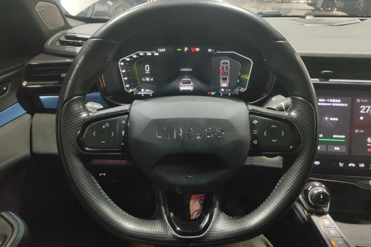 Used Lynk & Co 05 EM-P 2021 1.5TD PHEV HALO Steering Wheel