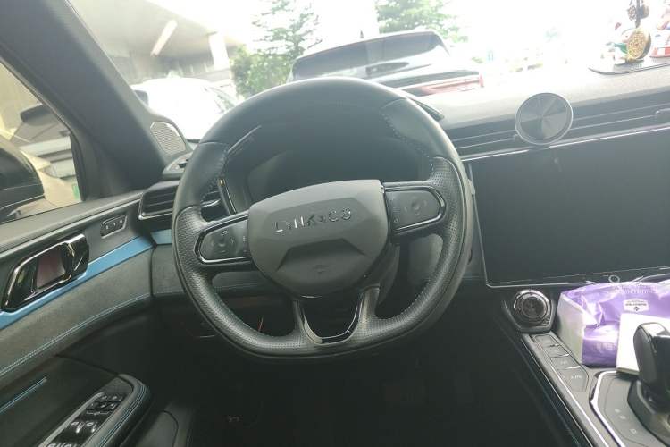 Used Lynk & Co 05 EM-P 2021 1.5TD PHEV HALO Steering Wheel