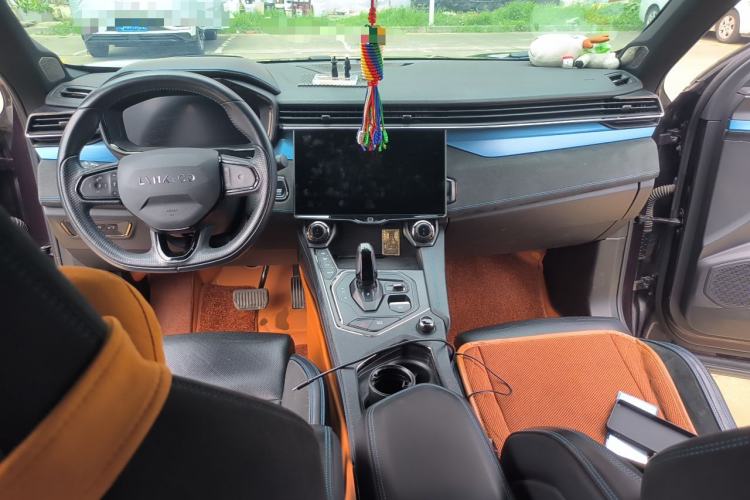 Used Lynk & Co 05 EM-P 2021 1.5TD PHEV HALO Center Console