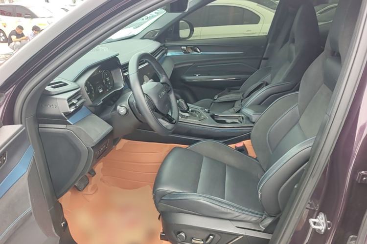Used Lynk & Co 05 EM-P 2021 1.5TD PHEV HALO Left Front Seat