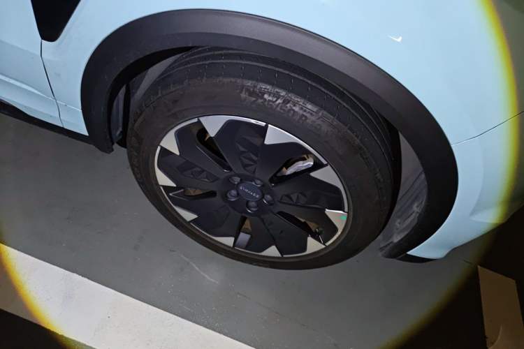 Used Lynk & Co 05 EM-P 2021 1.5TD PHEV HALO Right Front Wheel Hub
